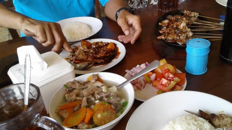  자카르타 로컬 맛집 Sate Kambing Batibul Bang Awi