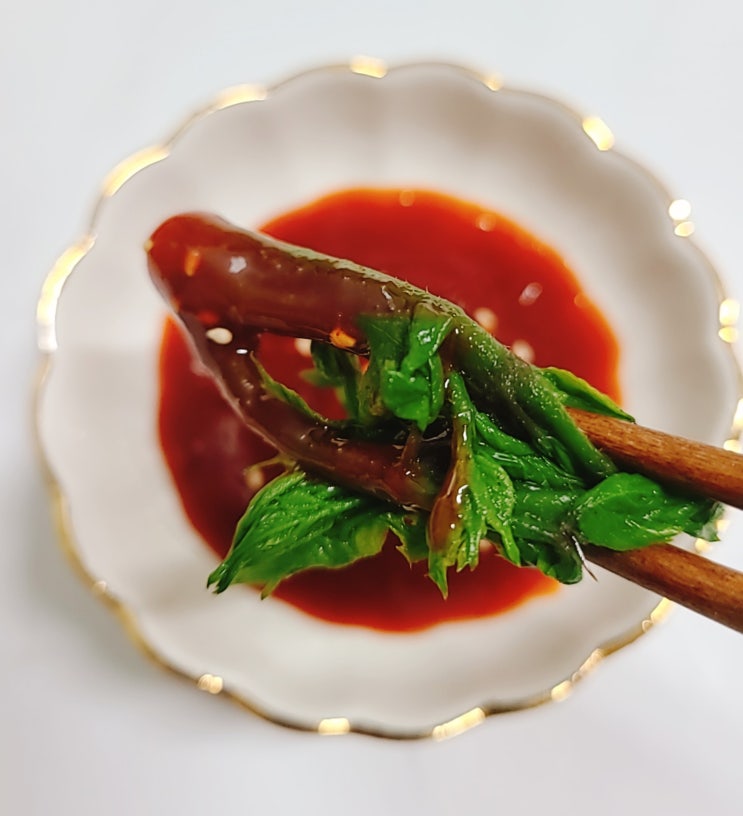  [밑반찬] 제철 봄나물《두릅숙회, 쪽파숙회, 마늘쫑무침, 취나물무침, 소고기냉이된장국, 머위나물고추장무침》만드는 법