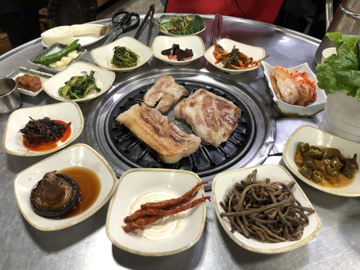  제주 세화 <모메존흑돼지>