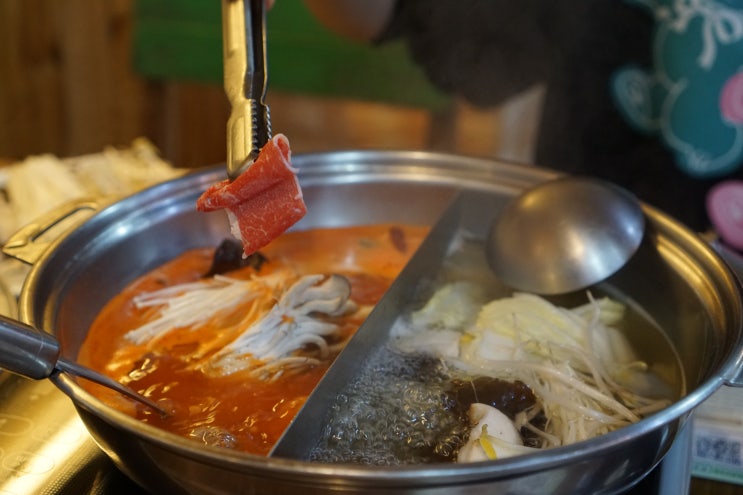 강동구청역 맛집)맛있는녀석들도 다녀간 버섯샤브샤브 버섯잔치집