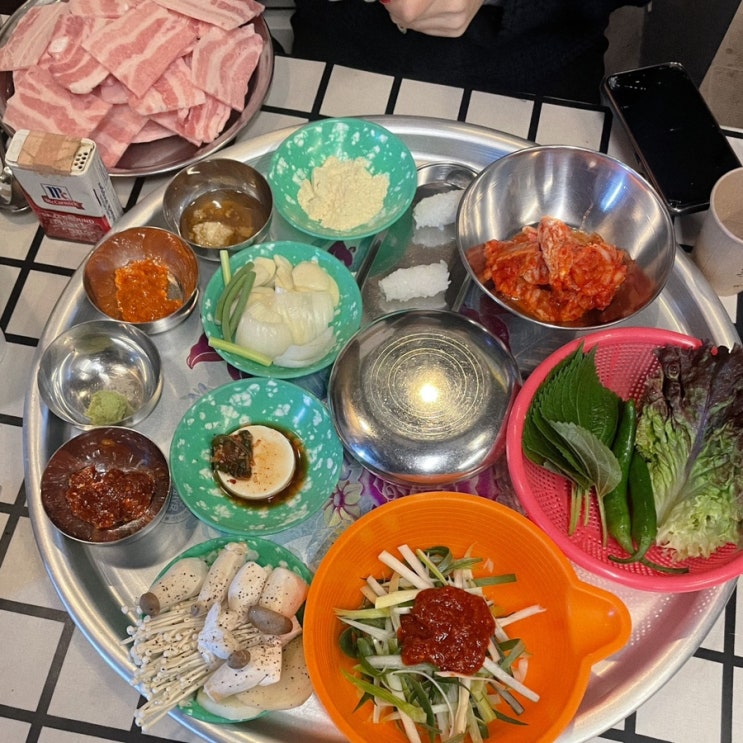 [성남 / 모란] 레트로 감성 냉동 삼겹살 맛집 :: 깜보