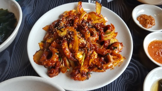 수유역 불맛이 느껴지는 오봉집의 직화낙지볶음 수유역 불맛이 느껴지는 오봉집의 직화낙지볶음