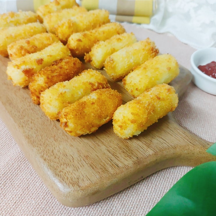  부드럽고 바삭한 감자크로켓 으깬 감자요리