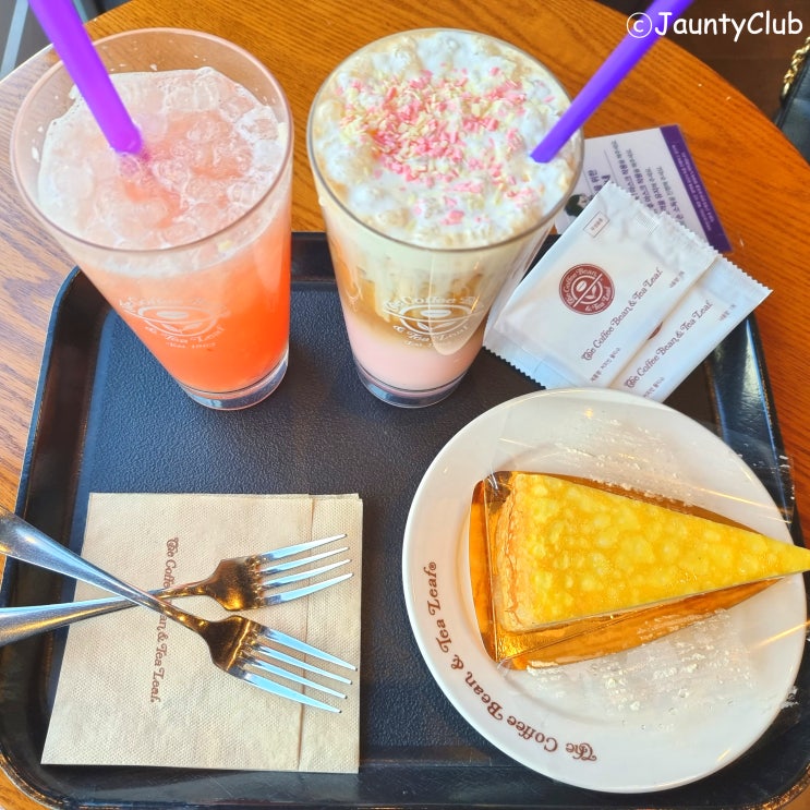 [커피빈 신메뉴] 분홍빛 체리블라썸 음료 마시고 벚꽃 구경한 날