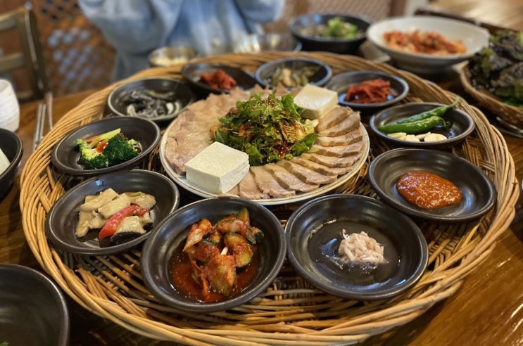  양산 덕계 맛집 :: 비주얼까지 완벽한 보쌈 산맞이골
