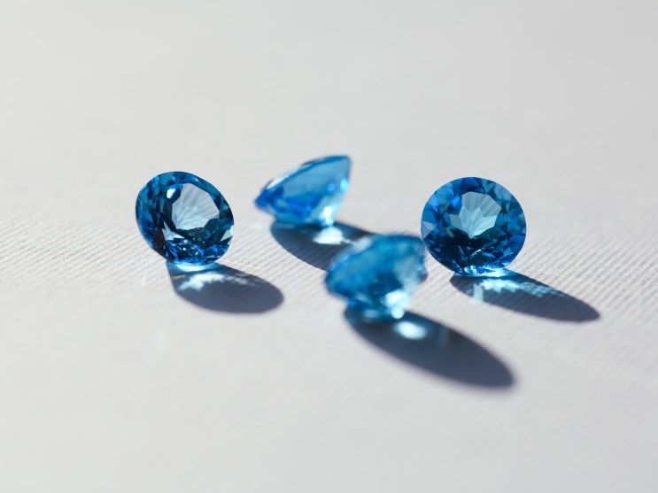 보석감정산업기사 Industrial Engineer Gem Identification & Grading 보석감정산업기사 Industrial Engineer Gem Identification & Grading