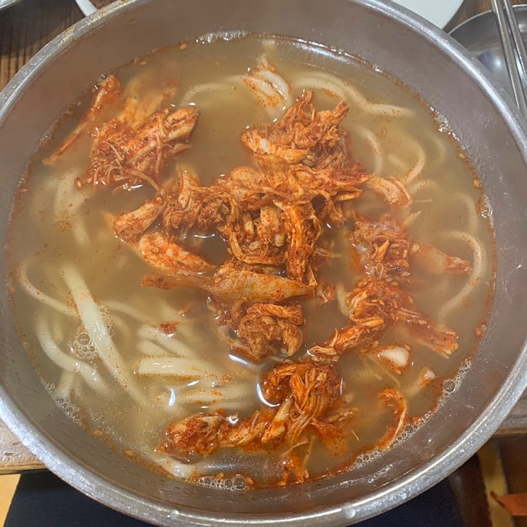 [ 홍대 남북통일 ] 홍대 서교동 닭칼국수 잘하는 집