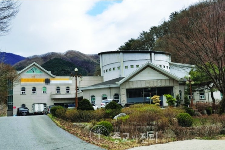 이 집단, 가평으로 갔다!- ‘새일중앙교회’ 안전대 파 ‘새일신학연구원’으로 개명... 가평 조종면 상판리 캠프장 건물로 이 집단, 가평으로 갔다!- ‘새일중앙교회’ 안전대 파 ‘새일신학연구원’으로 개명... 가평 조종면 상판리 캠프장 건물로