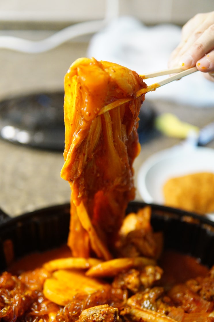  야탑맛집 두마리찜닭 두찜의 묵은지찜닭 한끼식사 제격!