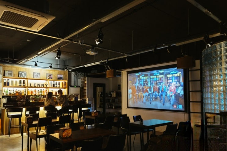  양재천 전망 좋고 분위기 좋은 레니 LP MUSIC BAR (뮤직바)