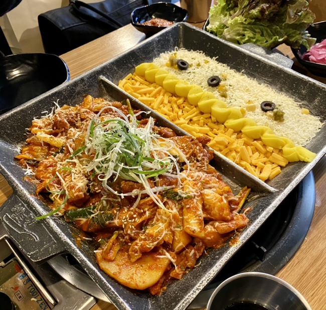 서면역맛집 [헬로팬] 가성비 좋은 치즈 닭갈비 맛집