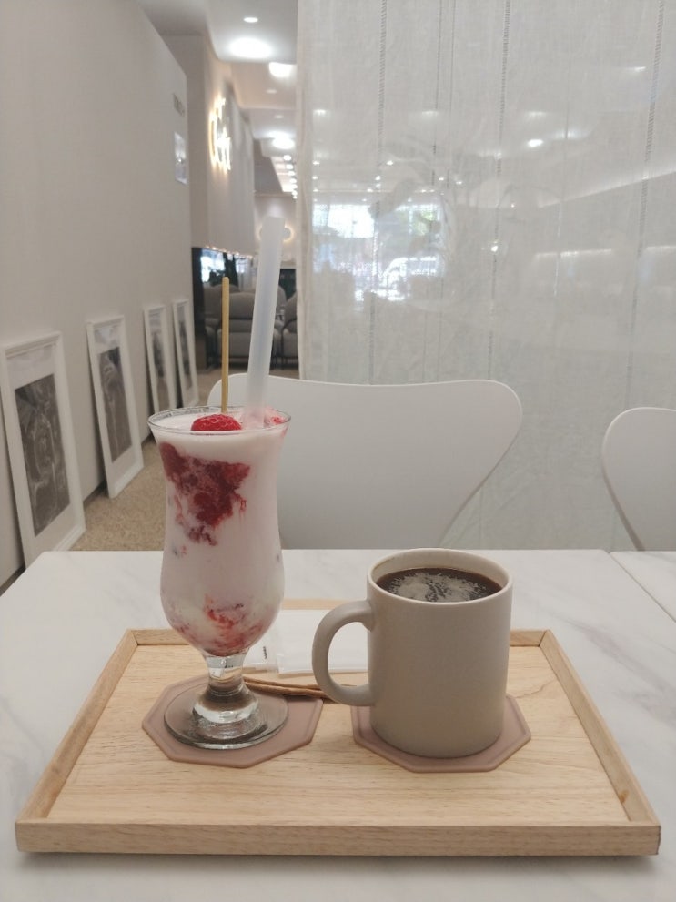  주안역카페 카페더블랙 딸기라떼맛집