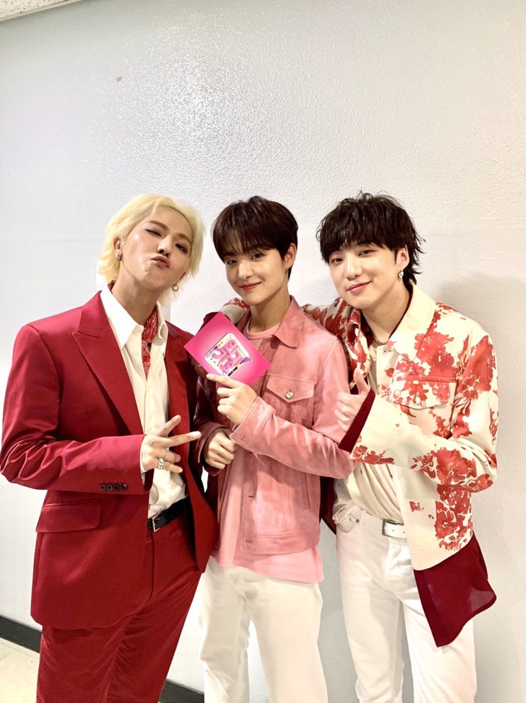 YG 강승윤 지훈 로제 송민호 친목 YG 강승윤 지훈 로제 송민호 친목