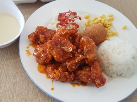 아주대 우만동 치킨 -도담도담 아주대 우만동 치킨 -도담도담