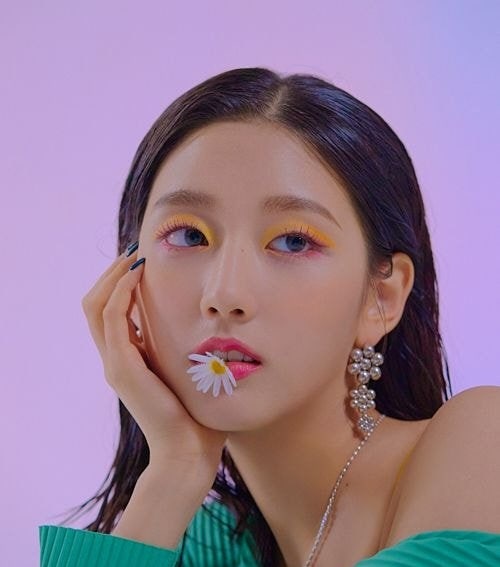 러블리즈 예인이 화보 인터뷰 같이봐요 : 네이버 블로그 러블리즈 예인이 화보 인터뷰 같이봐요 : 네이버 블로그