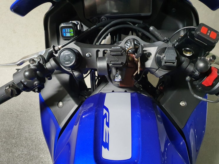 YZF-R3 2020 - 순정핸들 낮추기 002
