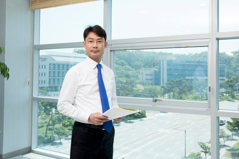 원주변호사의 도움이 필요할 땐 변호사 김기현 (법무법인 라온 원주)