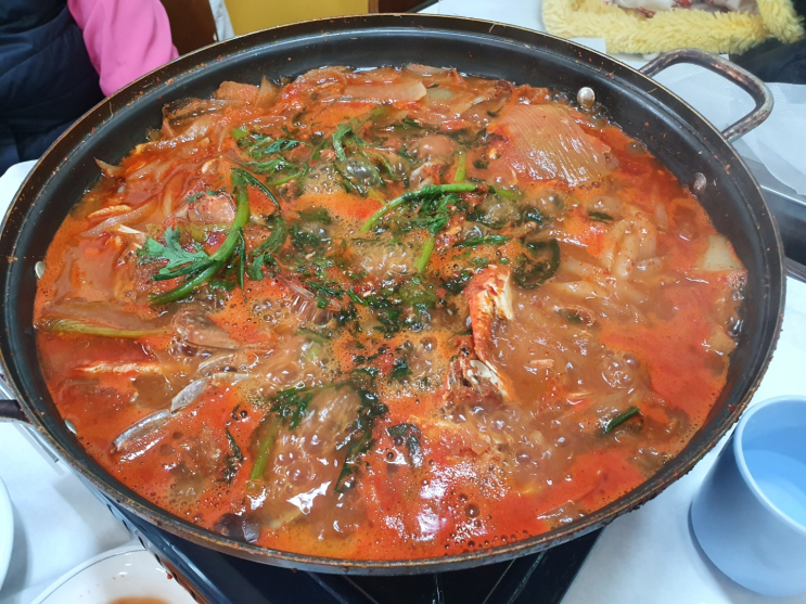  안면도 추천 음식 꽃게탕 소개(내돈으로 사먹은 찐 후기)