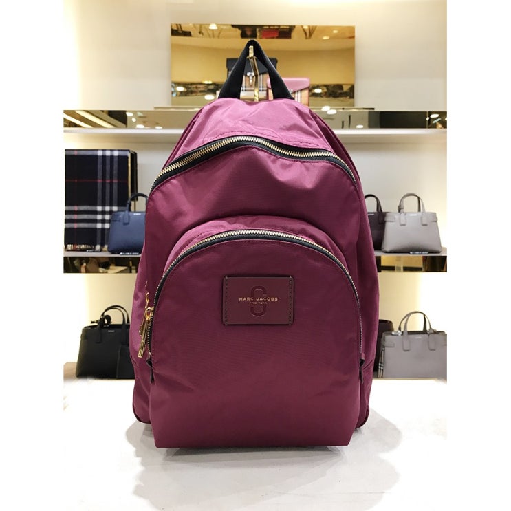 잘나가는 by 럭셔리갤러리 [MARC JACOBS] 마크제이콥스 더블 짚 팩 보르도 M0013605 541 신상품 감성 명품 빈티지 패피 가방 백팩 코디 선물 신상품 최대 70%