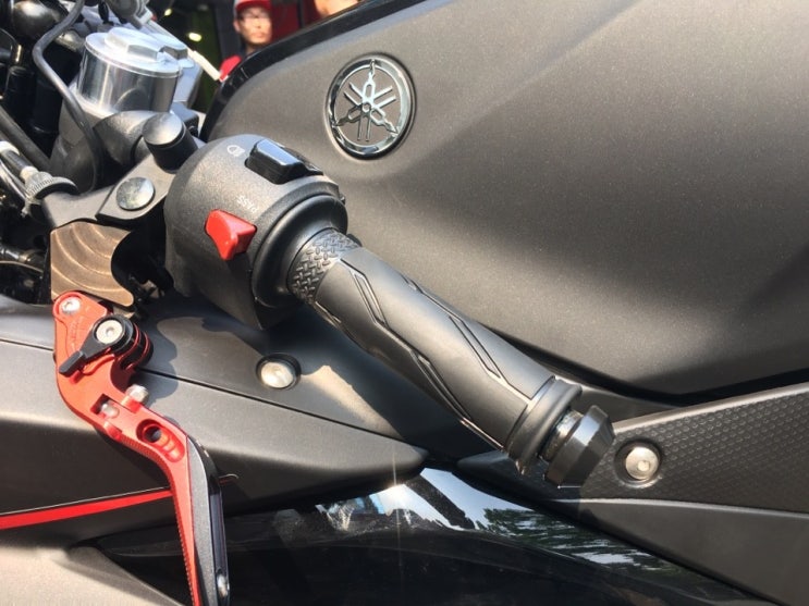  YZF-R3 2020 - 순정핸들 낮추기 001