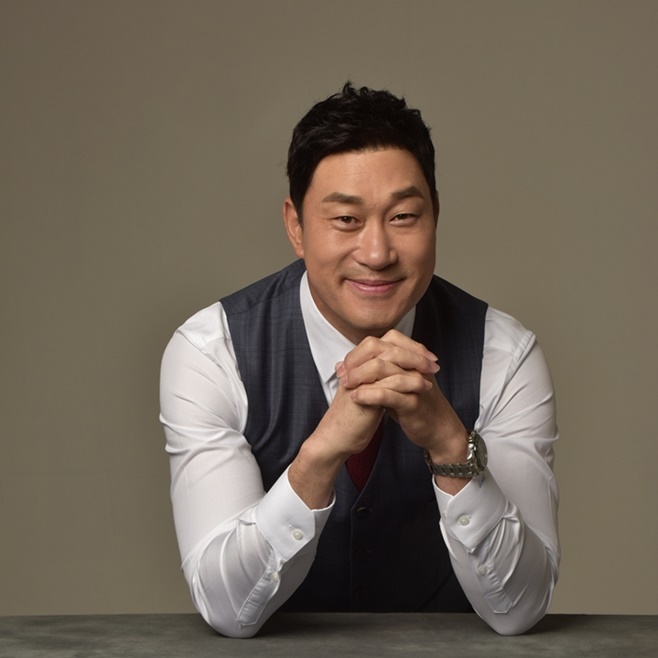 봉중근 나이 전부인 아내 와이프 이혼 재혼 결혼 자녀 가족 고향 연봉 군대