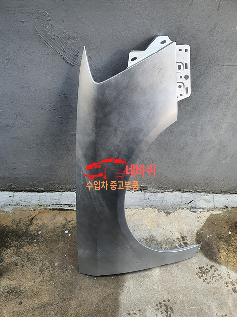  수입차중고부품 - 폭스바겐 파사트 중고 휀더 휀다 펜더 (장안동중고부품 폭스바겐중고부품 중고휀더 장한평 네바퀴)