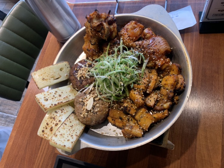  전주여행 2박3일 첫째날 족떡이네 한옥마을 맛집 첫식사 떡갈비 만족 클리어
