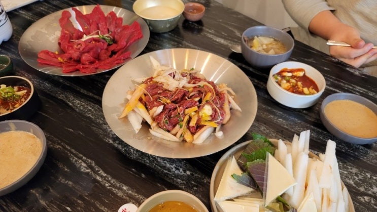  육회