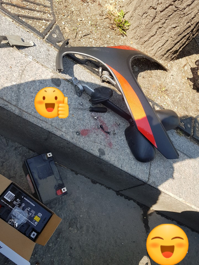  오토바이출장수리 야마하 티맥스500방전 현장 배터리교환완료