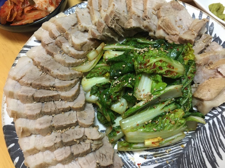  쫄깃쫄깃 맛있는 수육, 보쌈 만들기!! 얼갈이 겉절이 만들기!!