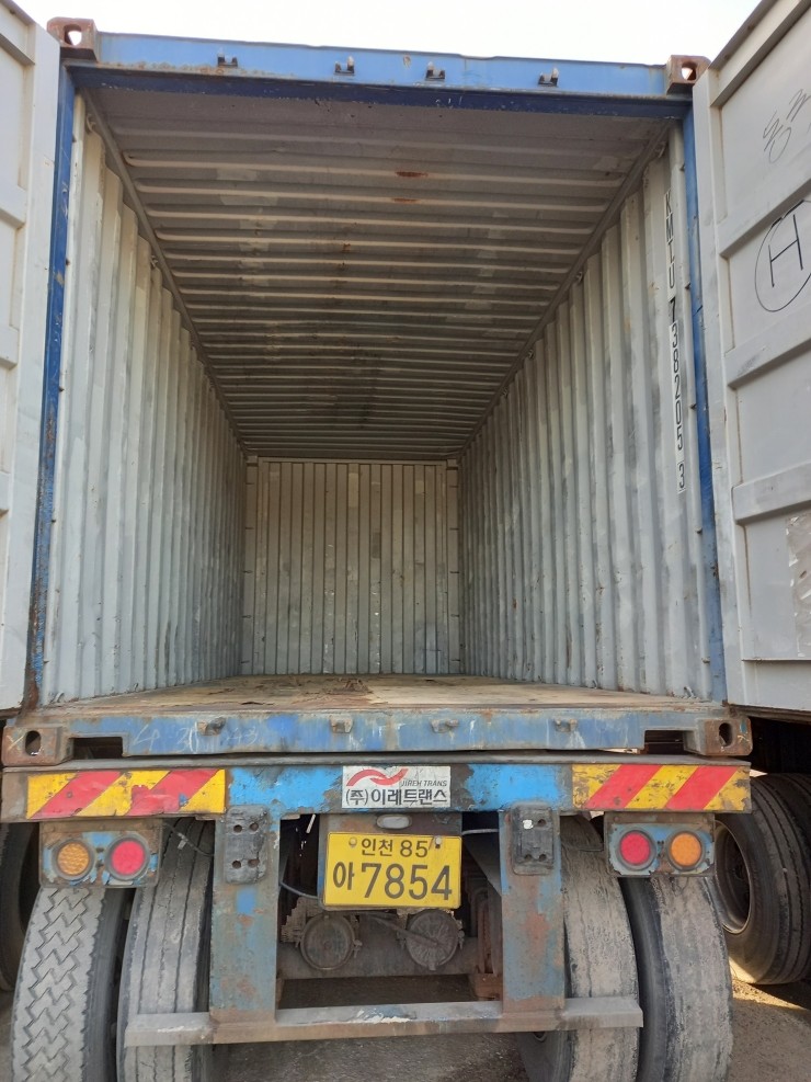  Korea OINP(Over Issued Newspaper) loading for export (Mar. 18, 2021)-1st Container