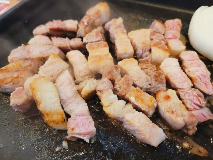 풍무동 부대찌개 신사의품격! - 신사부대찌개 품격삼겹살 풍무동 부대찌개 신사의품격! - 신사부대찌개 품격삼겹살