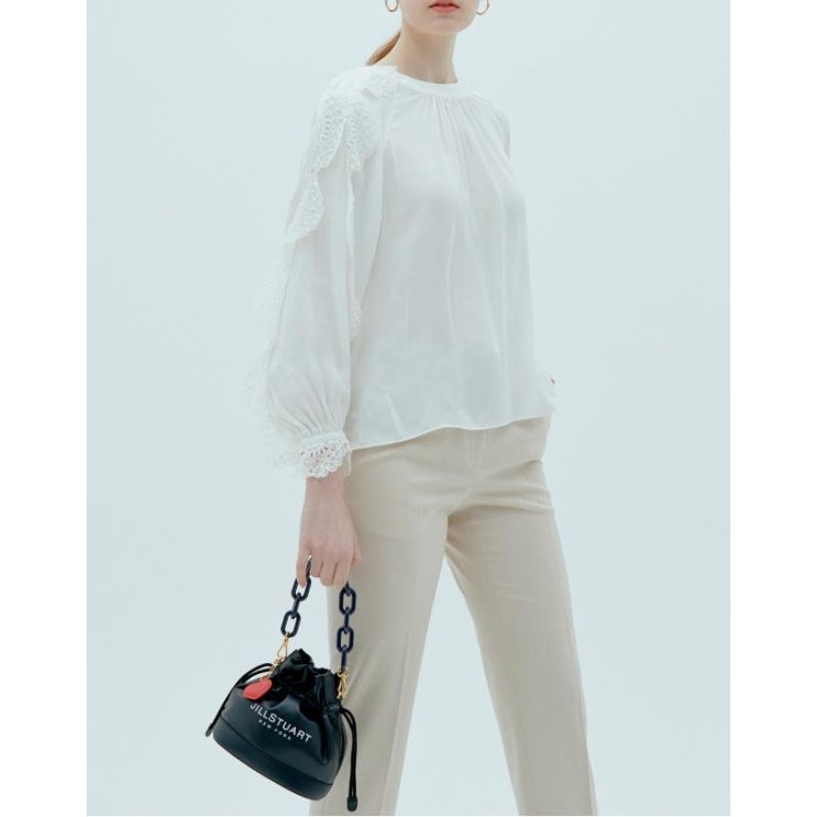 인기 급상승인 질스튜어트 악세서리 20FW 블랙 참장식 가죽 토트백 JAWA0F930BK 추천해요 인기 급상승인 질스튜어트 악세서리 20FW 블랙 참장식 가죽 토트백 JAWA0F930BK 추천해요