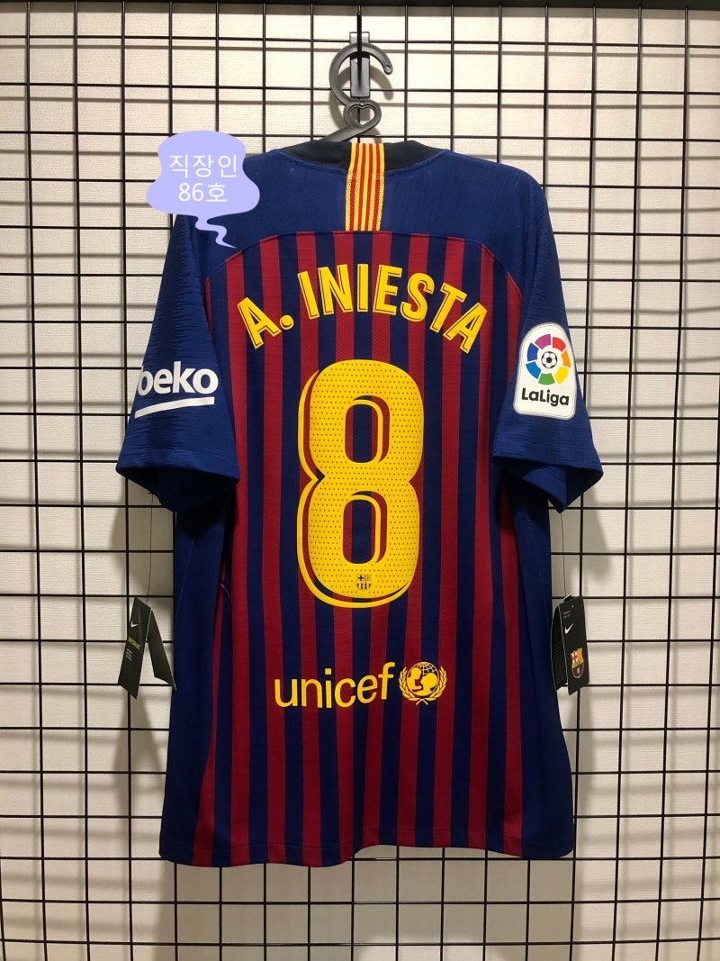 #4 [FC Barcelona] 2018-19 Home No.8 Andres Iniesta Authentic Jersey