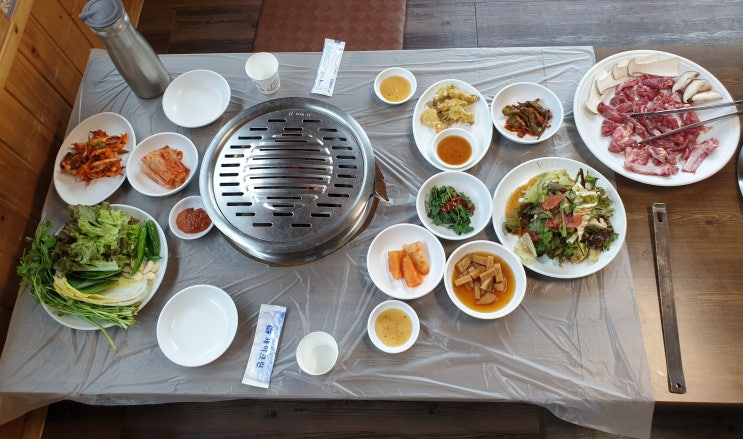  경주 생생 정보통 맛집 : 화산골 : 농장에서 먹는 흑염소 숯불구이