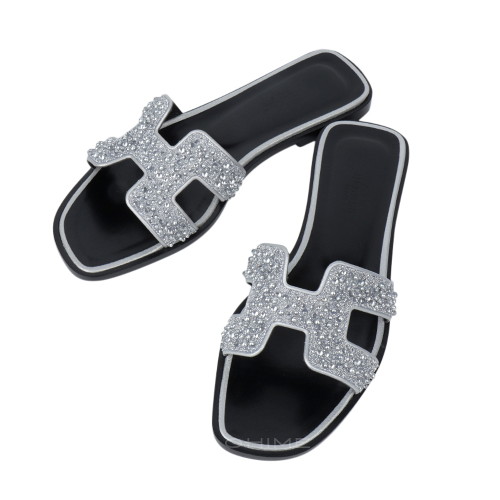 잘팔리는 (당일출고) 에르메스 신발 슬리퍼 오란 크리스탈+블랙 ORAN sandal 추천합니다 잘팔리는 (당일출고) 에르메스 신발 슬리퍼 오란 크리스탈+블랙 ORAN sandal 추천합니다
