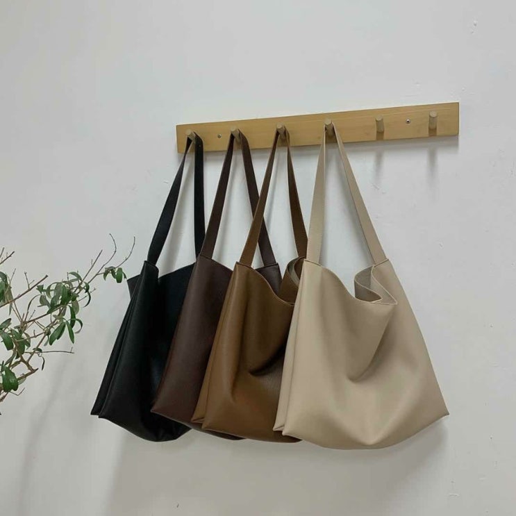 후기가 좋은 티오에프 사각 가죽 숄더백 파우치세트 4 color ··· 후기가 좋은 티오에프 사각 가죽 숄더백 파우치세트 4 color ···