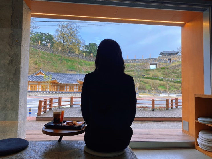  공주 가볼만한 곳 공산성 뷰 카페 공다방 베이커리 밤마을 맛집인정