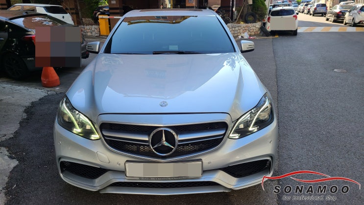  벤츠 E클래스 W212 12.3인치 모니터 M2C-200A 장착
