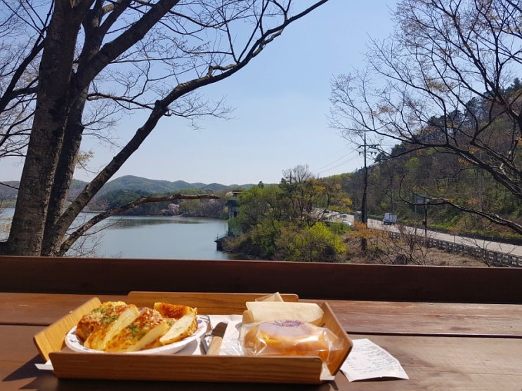 [내돈내산] 광주 카페 추천 / 드라이브하다 뷰가 너무 이뻐 들려본 팔당빵집!