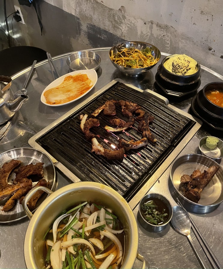  쌍촌동 고기집 / '국제연탄' 등갈비 맛집 인정