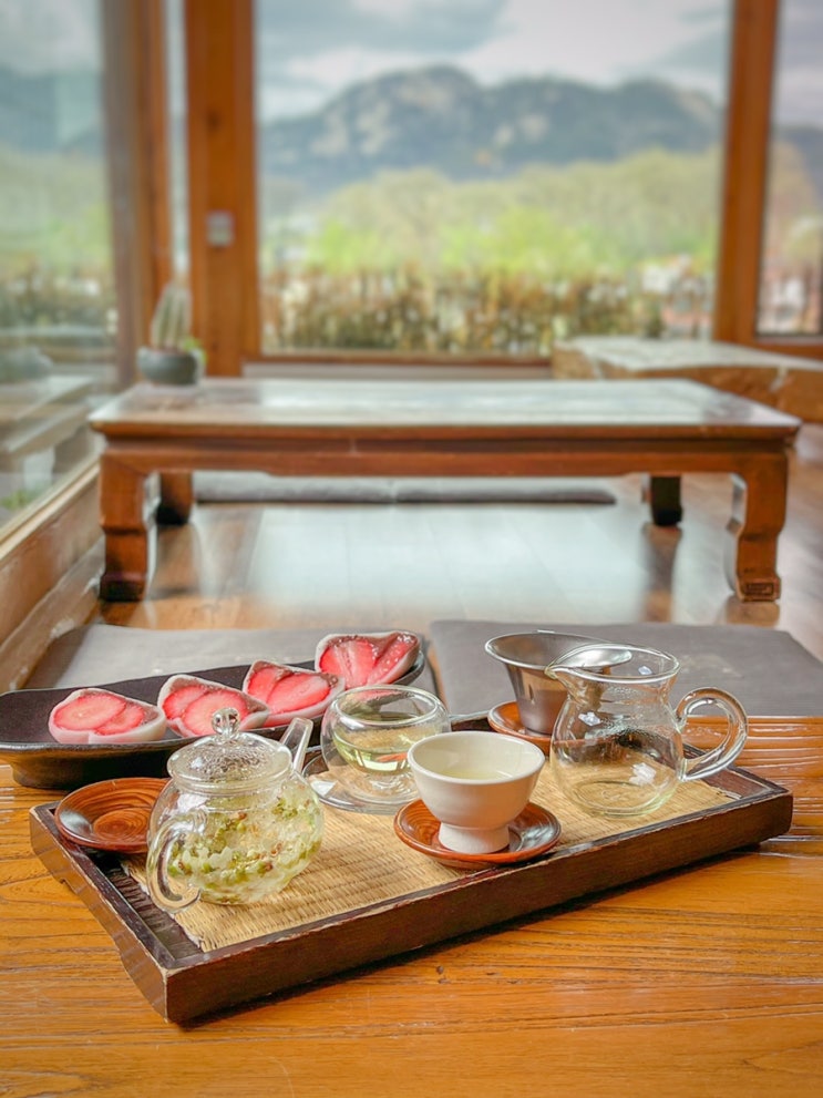  삼청동 한옥카페 * 차마시는뜰 한옥에서 매화차 한 잔(+삼청동 주차)