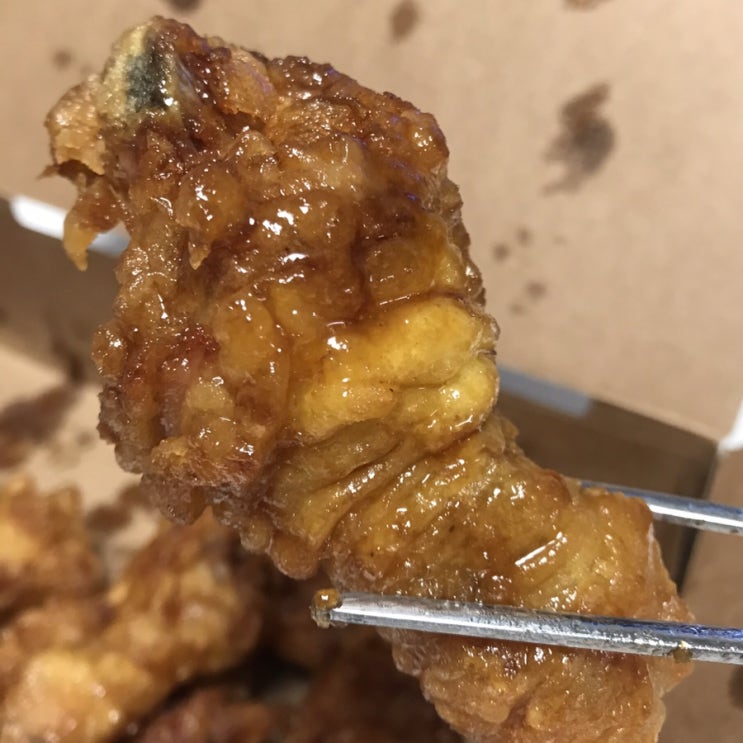  교촌 허니콤보 [교촌 허니콤보에 레드 디핑소스를 찍먹하다]