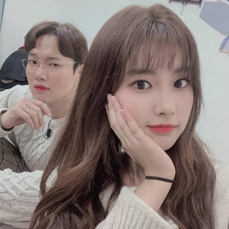 가수 아이즈원 강혜원