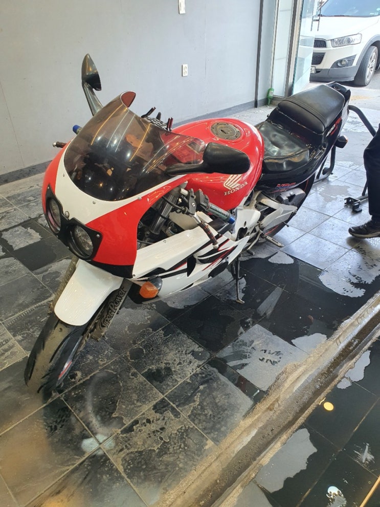  cbr400rr 목욕도 했어요~