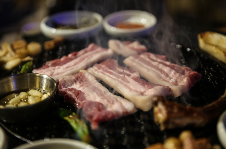  숙성 흑돼지가 일품인 부산 진구 맛집, 금각도