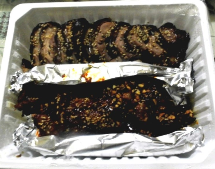 가마솥에 삶아 쫄깃한 관악구맛집 신림역족발 신원시장 <가마족발> 반반세트 후기(족발, 매운족발, 떡볶이, 막국수) 가마솥에 삶아 쫄깃한 관악구맛집 신림역족발 신원시장 <가마족발> 반반세트 후기(족발, 매운족발, 떡볶이, 막국수)
