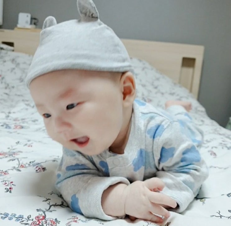  아기 목 가누는 시기 /신생아 터미타임 방법과 주의사항 알아 봤어요 : )