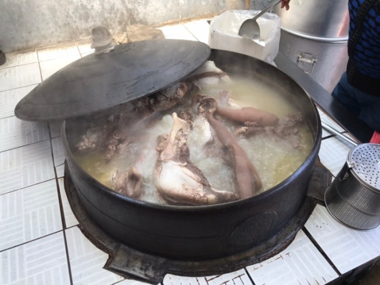 [1년 전 오늘] 펄펄끓는 가마솥 천안중앙시장맛집 한우장터국밥 / 천안식후감
