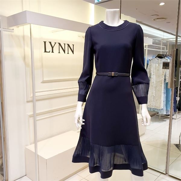 많이 찾는 린 LYNN L533 HY 배색 플리츠 원피스 LWOPJI1300 좋아요 많이 찾는 린 LYNN L533 HY 배색 플리츠 원피스 LWOPJI1300 좋아요